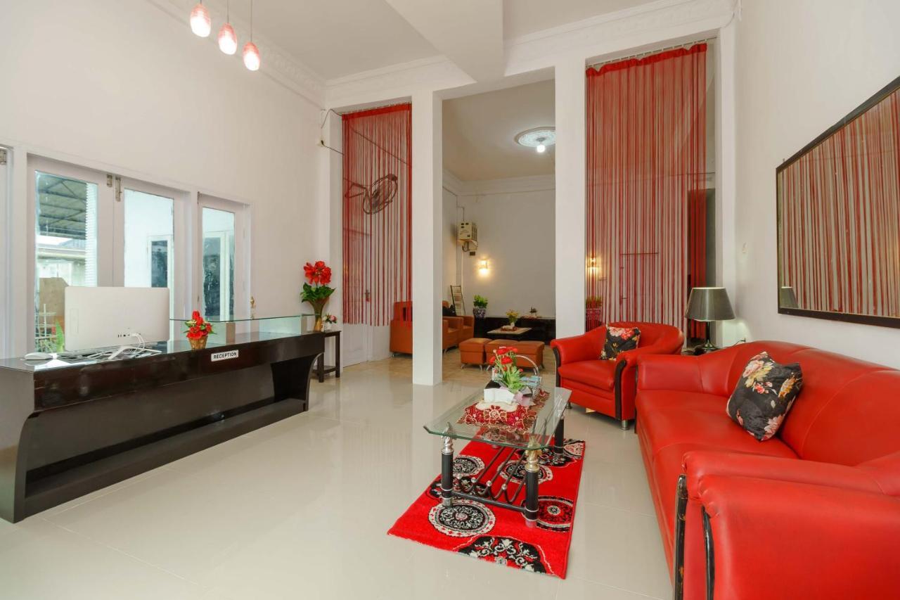 RedDoorz Syariah near Museum Tsunami Aceh 2 Geutieue Exterior foto